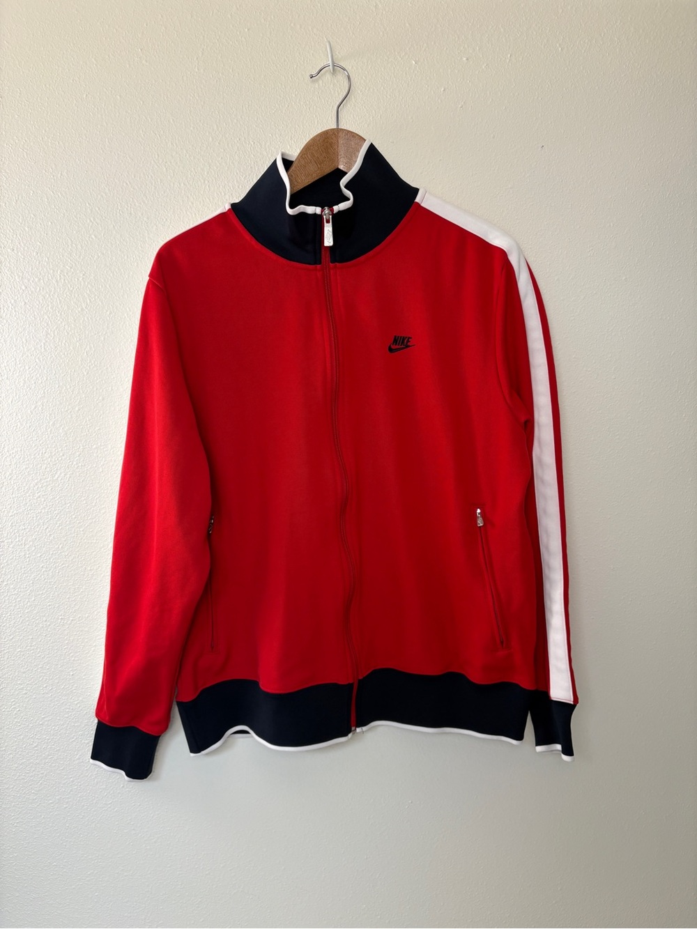 Nike Red Track Jacket Activewear Daywear Running Full Zip Lightweight Streetwear
